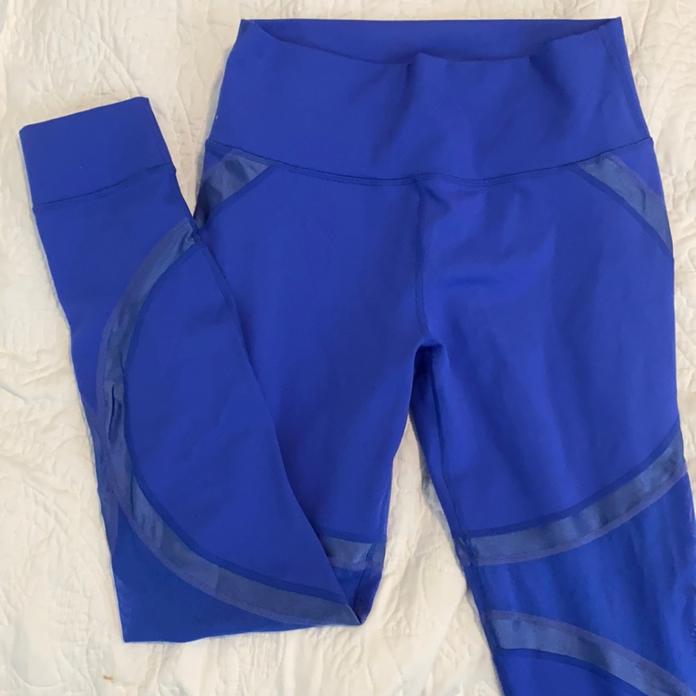 Fabletics blue leggings